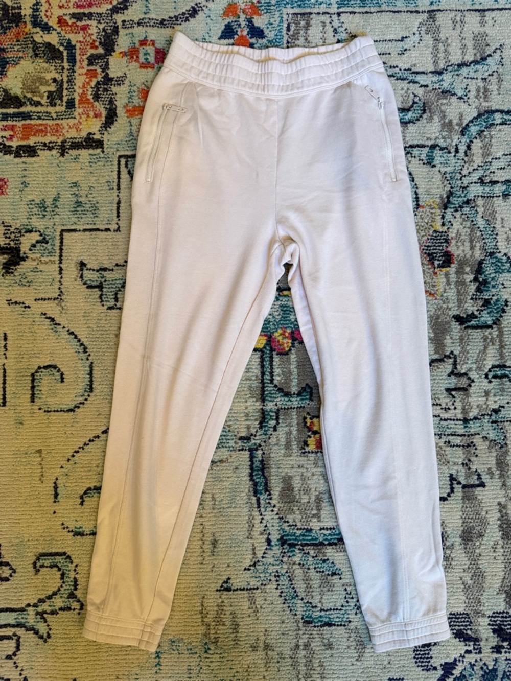 Fabletics Cream Joggers
Size Medium - Picture 4 of 8
